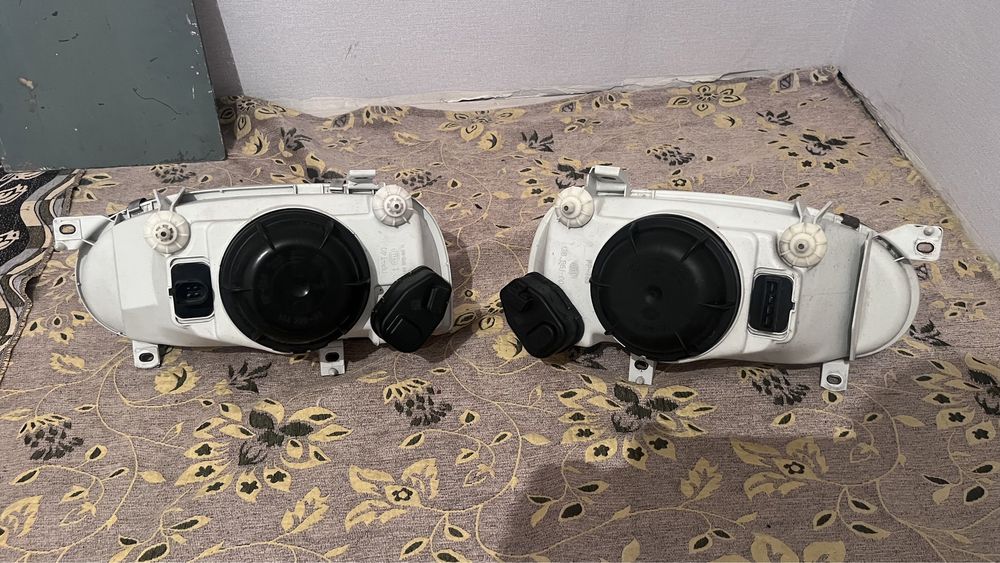 Гольф 3 фара оригинал хелле блек