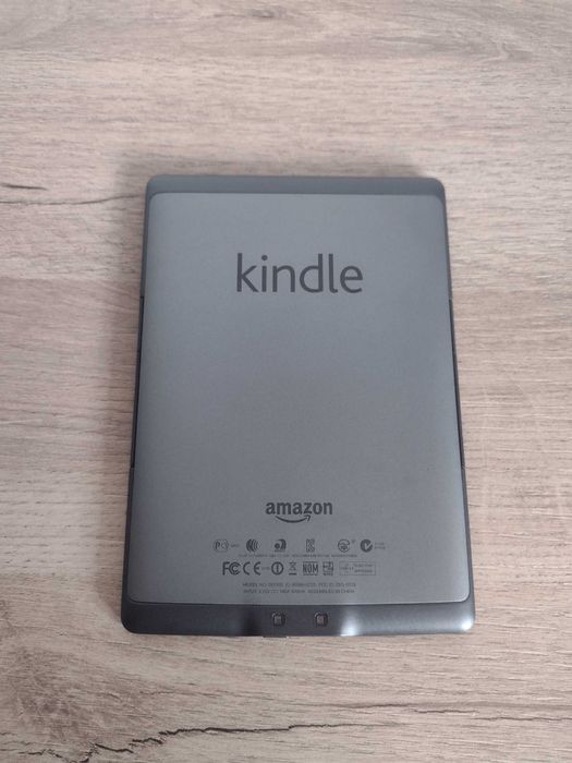 Amazon Kindle (4-то поколение) D01100