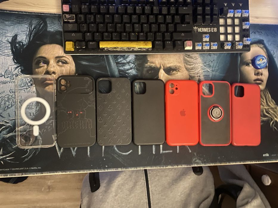 Калъфи за iphone 11