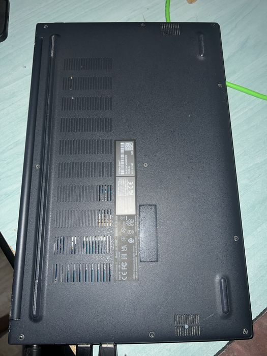 Vand laptop asus vivobook nou