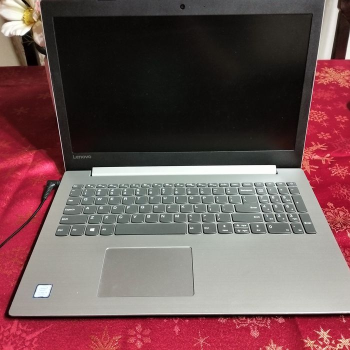 Laptop Lenovo 330-15ikb
