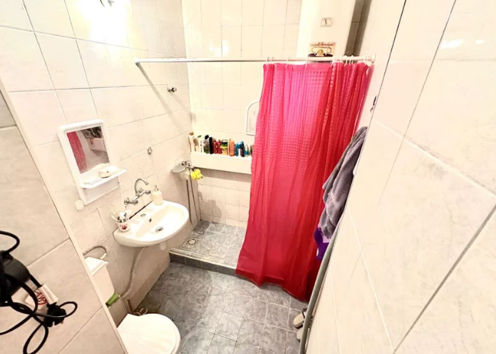 Продава се Тристаен апартамент в Пловдив, Христо Смирненски - 71 кв.м за 1902 €/кв.м - Снимка #5