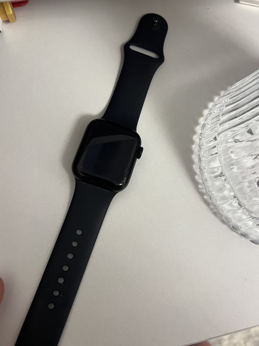 Продам Apple Watch чёрного цвета.