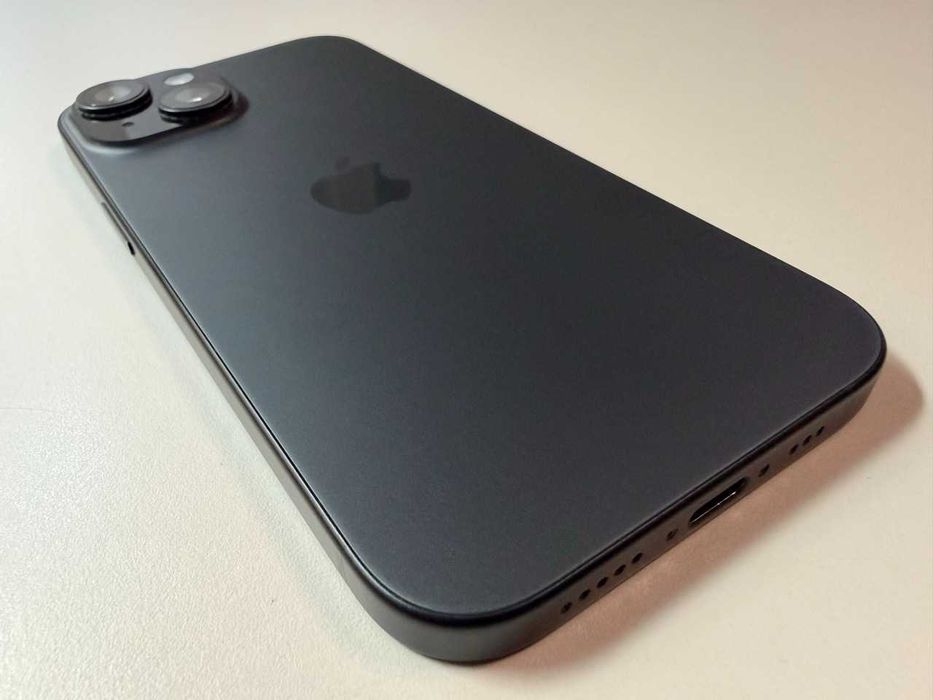  Apple / iPhone 15 128 Gb / Black