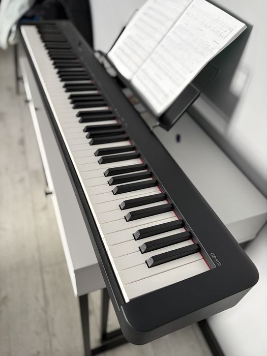 Продам цифровое пианино