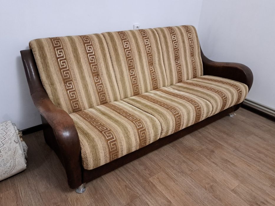 Диван с креслами