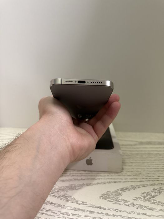 Iphone 15 Pro Max 256 GB ( e-Sim )