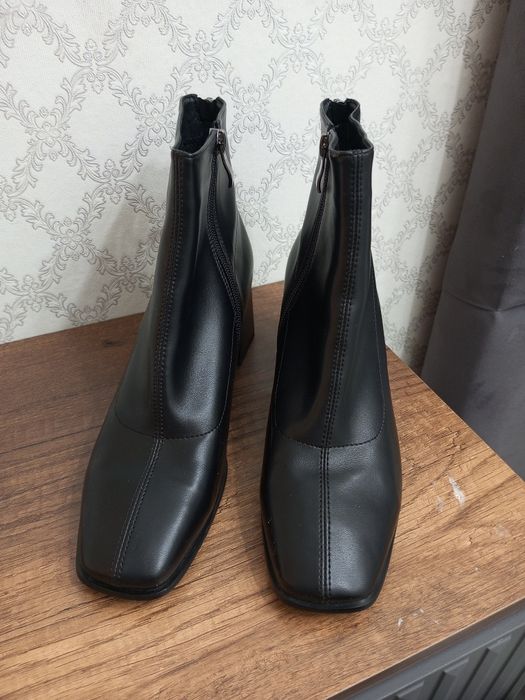 Продам сапоги весенние