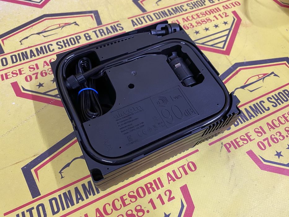 Compresor auto masina umflat roti OE Mercedes 12V 180W 15A Polonia