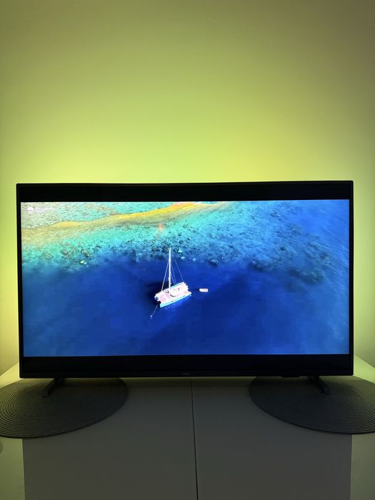 TV Philips Ambilight 43” 4K Smart TV 43PUS7805/12
