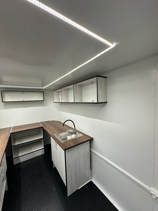 Каравана за Бързо Хранене Търговска