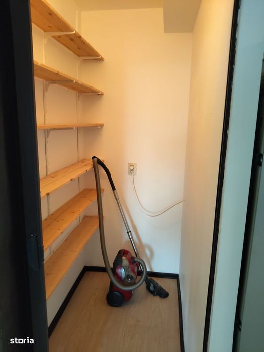 Urgent vând 2 Camere 53 Mp langa mall Coresi etaj 1 Mobilat Utilat!