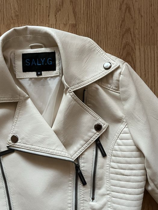 Стилно бежово кожено яке Saly.G