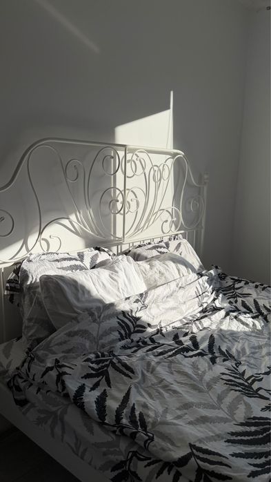 Pat IKEA metalic 180x200 + 2 somiere lemn + saltea Dormeo