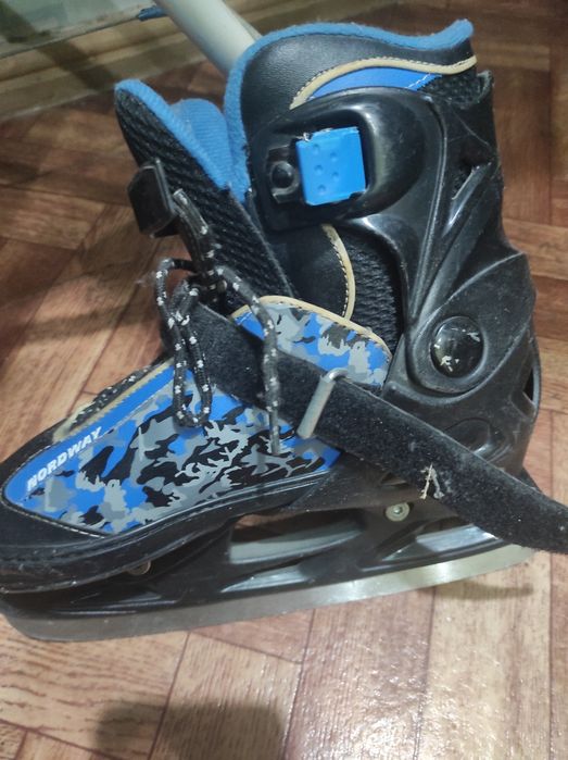 Продам детские коньки для мальчиков