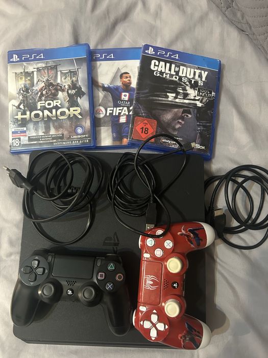 Sony PlayStation 4 Slim