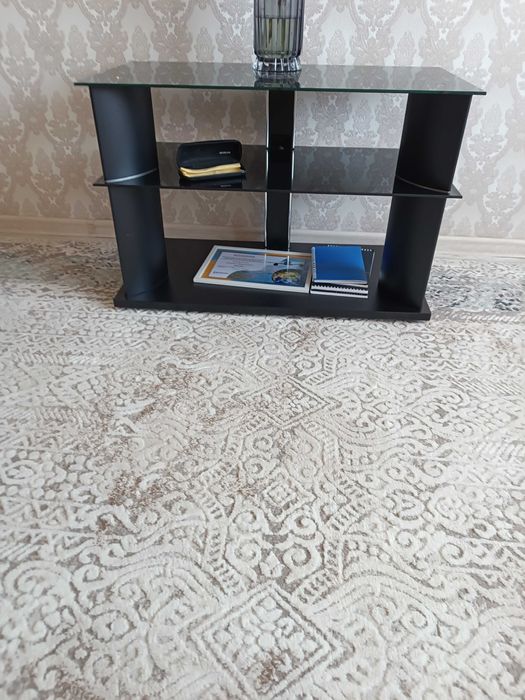 Продам подставку под ТВ.