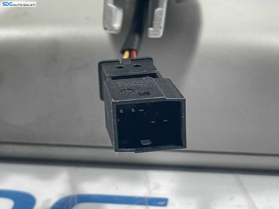 Oglinda Interior Retrovizoare de pe Parbriz Audi A4 B8 2008 - 2016 Cod 8T0857511 [L4561]