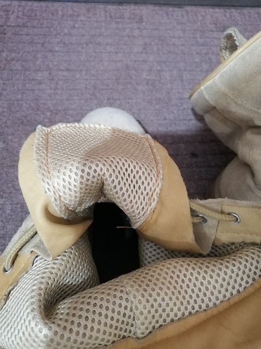 Берцы песочного цвета