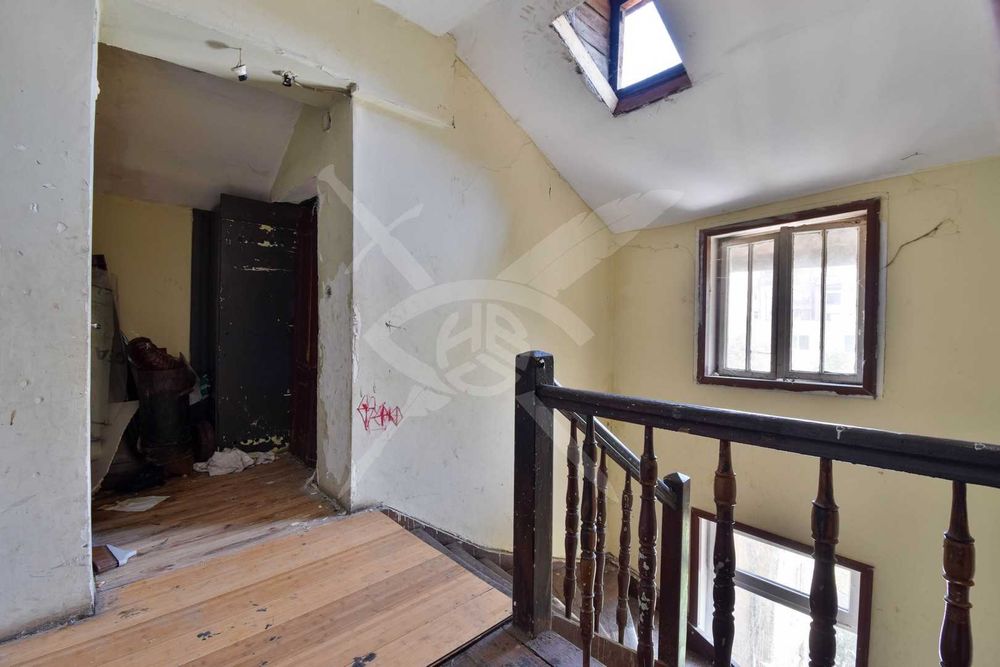 Тристаен апартамент в Центъра на град София № 38666