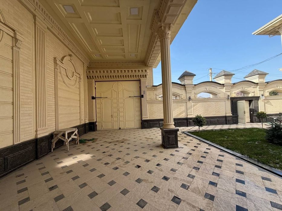 Ховли уй сотилади