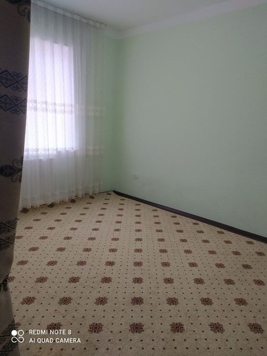 Uy sotiladi srochna,novostroyka, siz istagan narxda kelishtirib berami