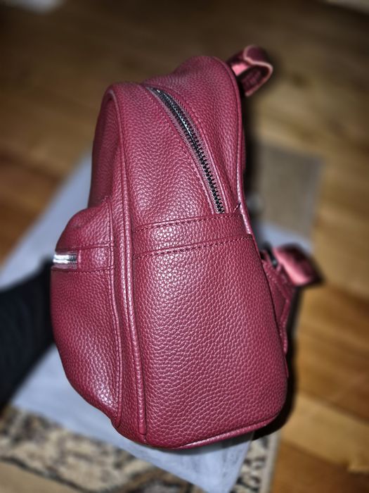 Чисто нова дамска раница Paula Venti, модел Jamey, в червен цвят