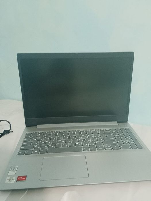 Продам Ноутбук Lenova IdeaPad 3
