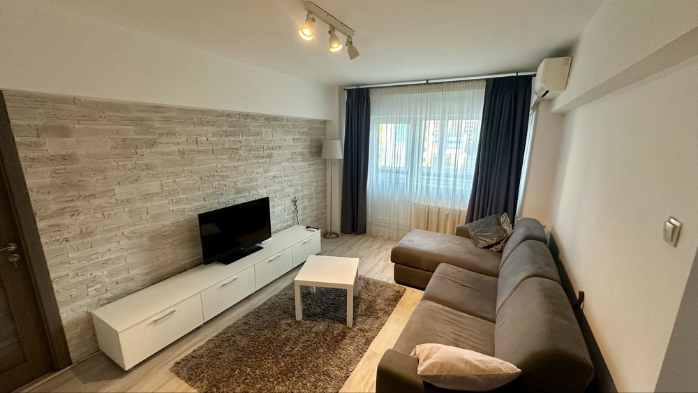 Apartament 2 camere + loc de parcare, Calea 13 Septembrie