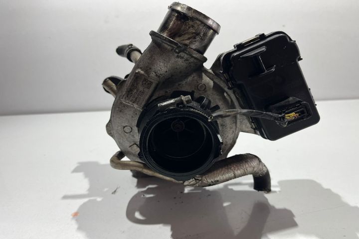 Turbo / turbina / turbosuflanta 2,2 SD4 224DT 9676272680 Land Rover F