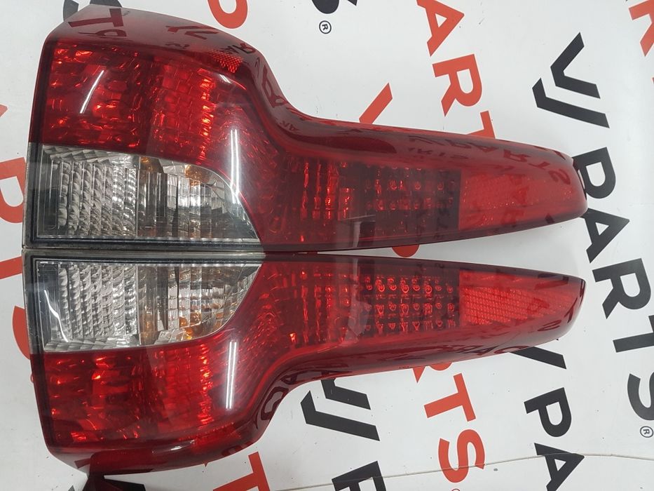 Volvo V50 facelift фар фарове стоп стопове броня огледало