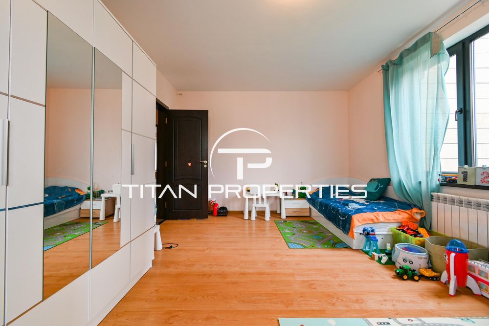 Дава се под наем Тристаен апартамент в София, Лозенец - 150 кв.м за 1151 € - Снимка #12