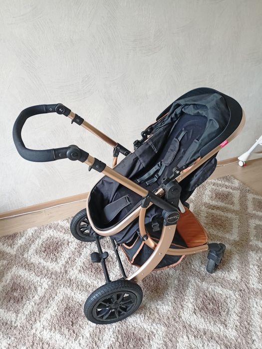 Продам детскую коляску