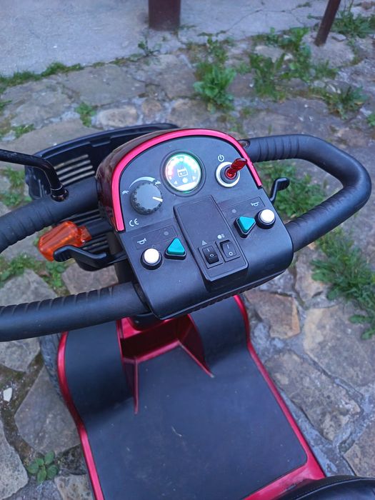 Cărucior electric
