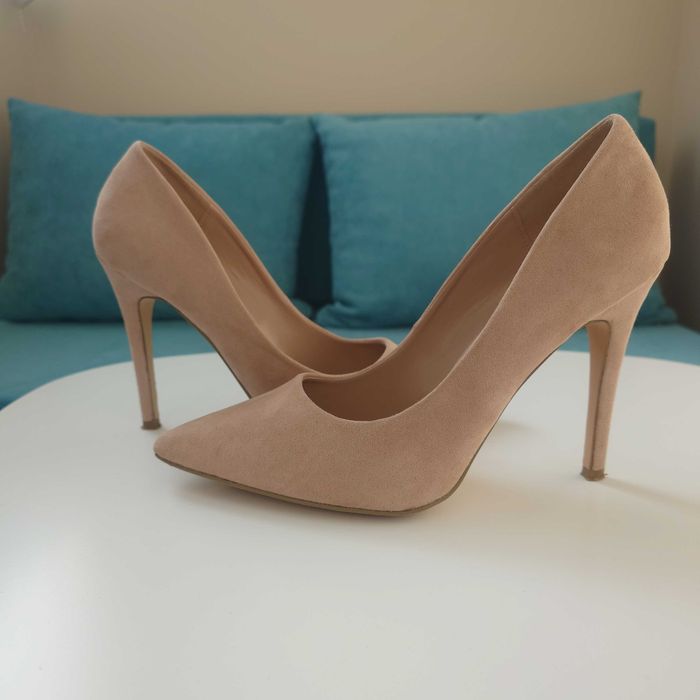 Стилни дамски обувки с висок ток New Look