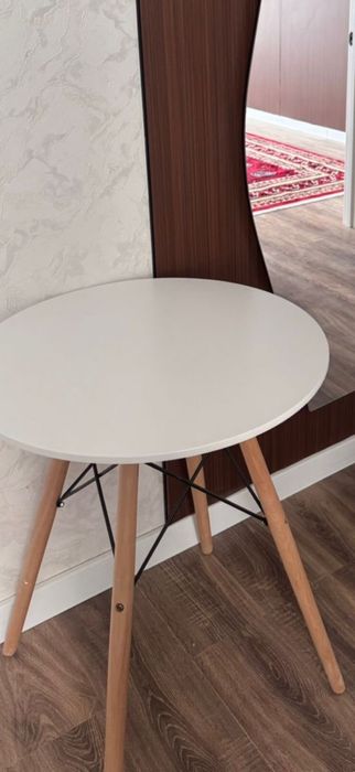 Новый стол белый