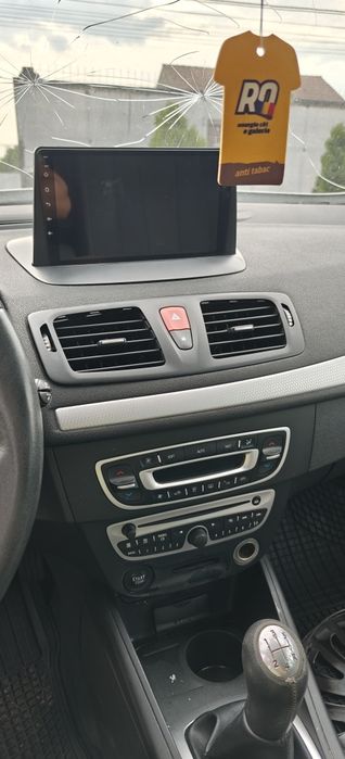 Vindem piese rezultate din dezmembrarea unui Renault Megane 3
