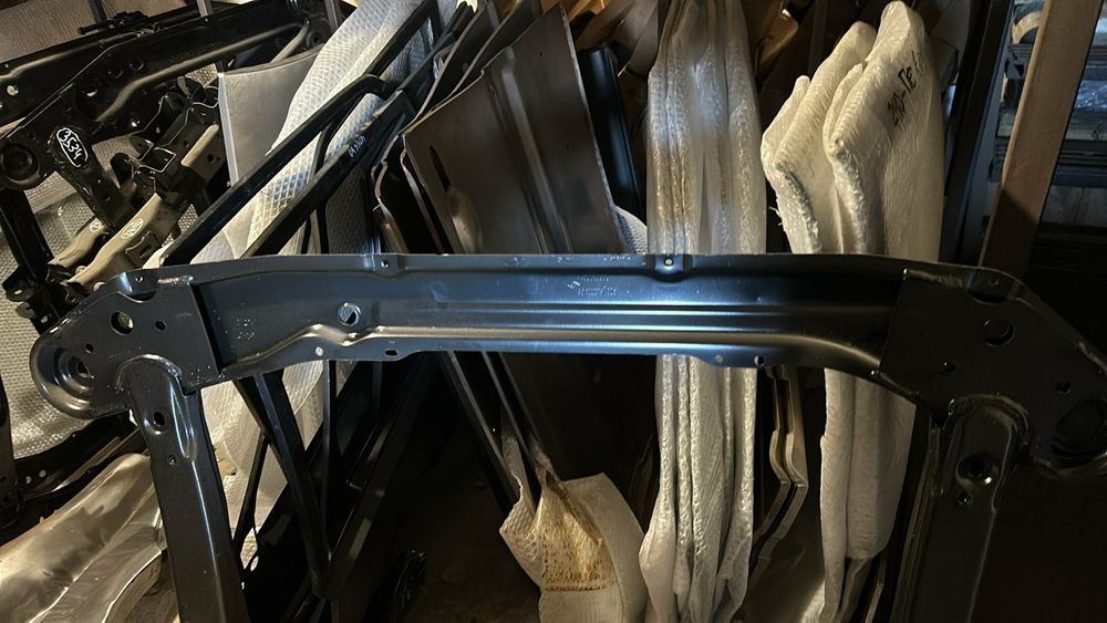 Балка Лада Х-рей новый