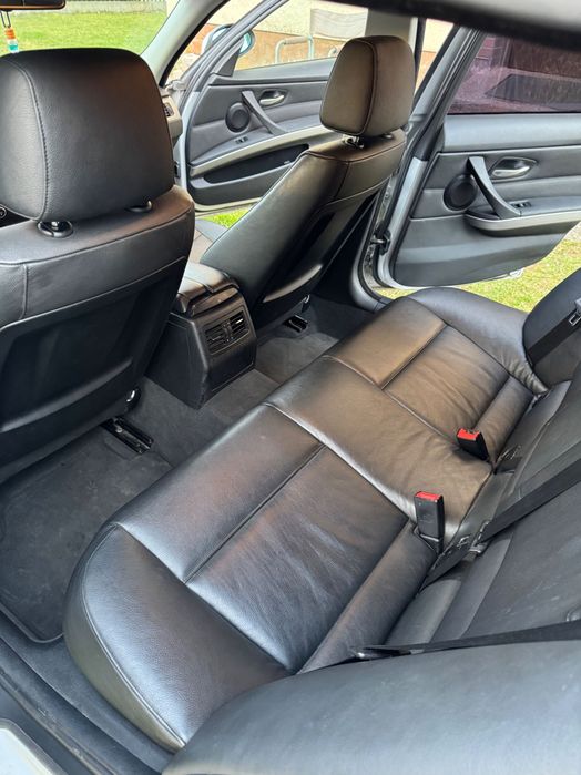 BMW e91 2007 320d