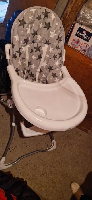 ДЕТСКИ Стол за хранене