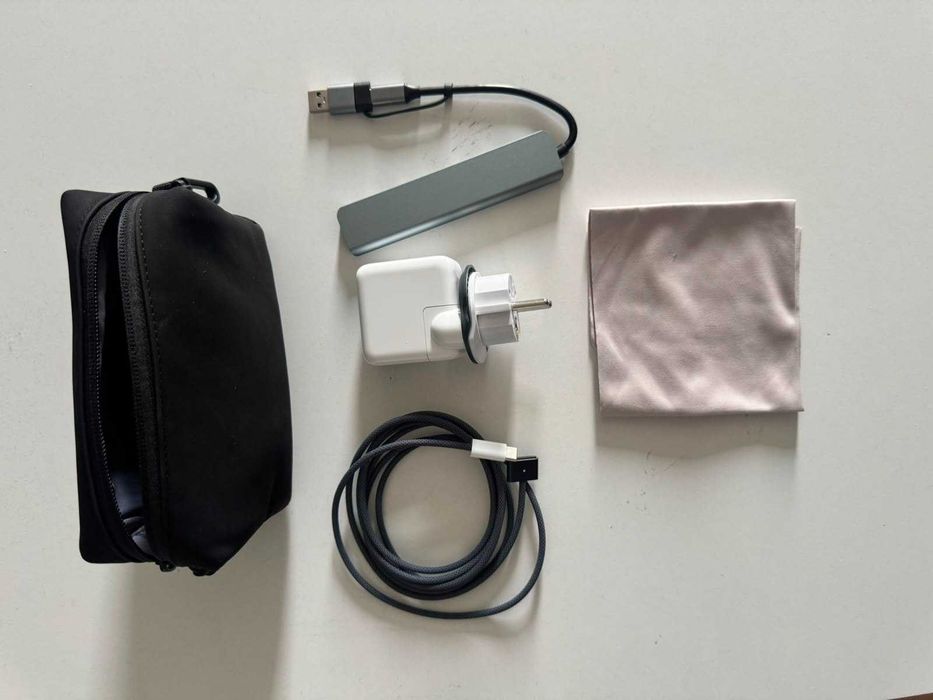MacBook Air M3 15.3" (16 GB / 512 GB)
