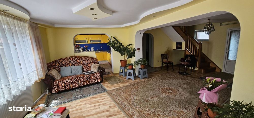 Eleganta, spatiu si confort modern – proprietate premium in Comanest