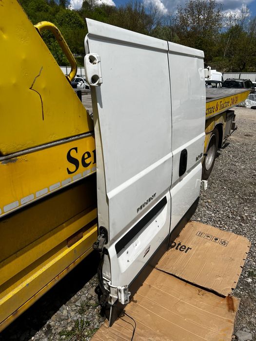 Usa / usi batante spate duba Peugeot Boxer Citroen Jumper Fiat Ducato fabricatie 2017 modelul scund / mic
