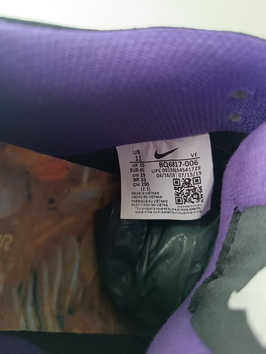 Nike SB Dunk Low
Night of Mischief Halloween