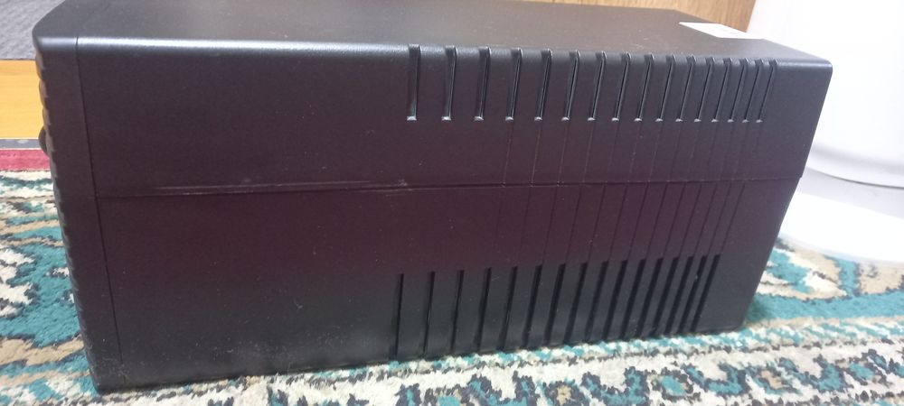 Продаётся UPS 1200
