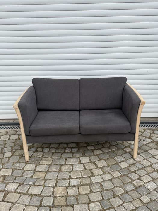 Датски диван – скандинавски дизайн, масивно дърво