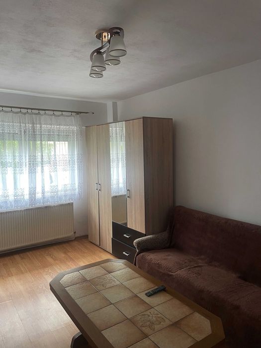 inchiriez apartament