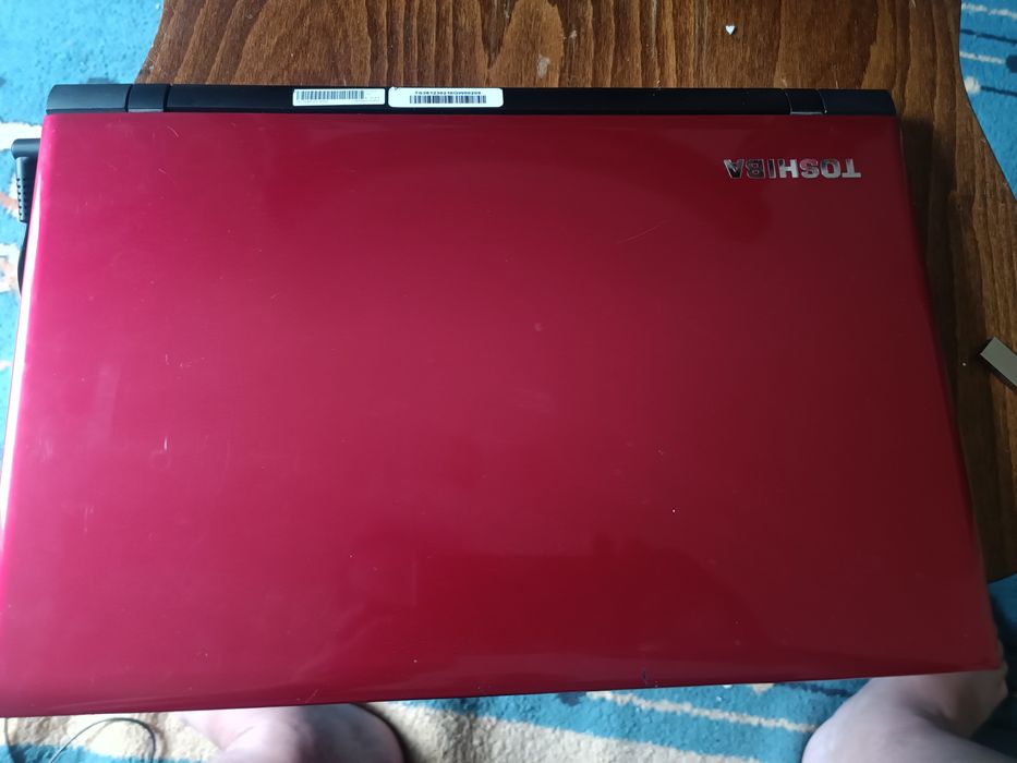 Laptop Toshiba cu incarcator