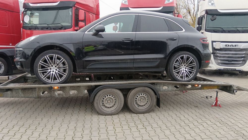 Tractari auto transport auto