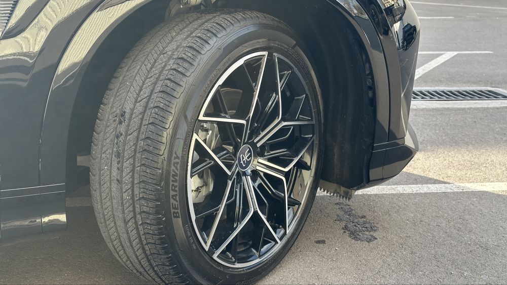 BYD SONG L 4 позиция 1 мотор , чистая, батарея 99%, своя